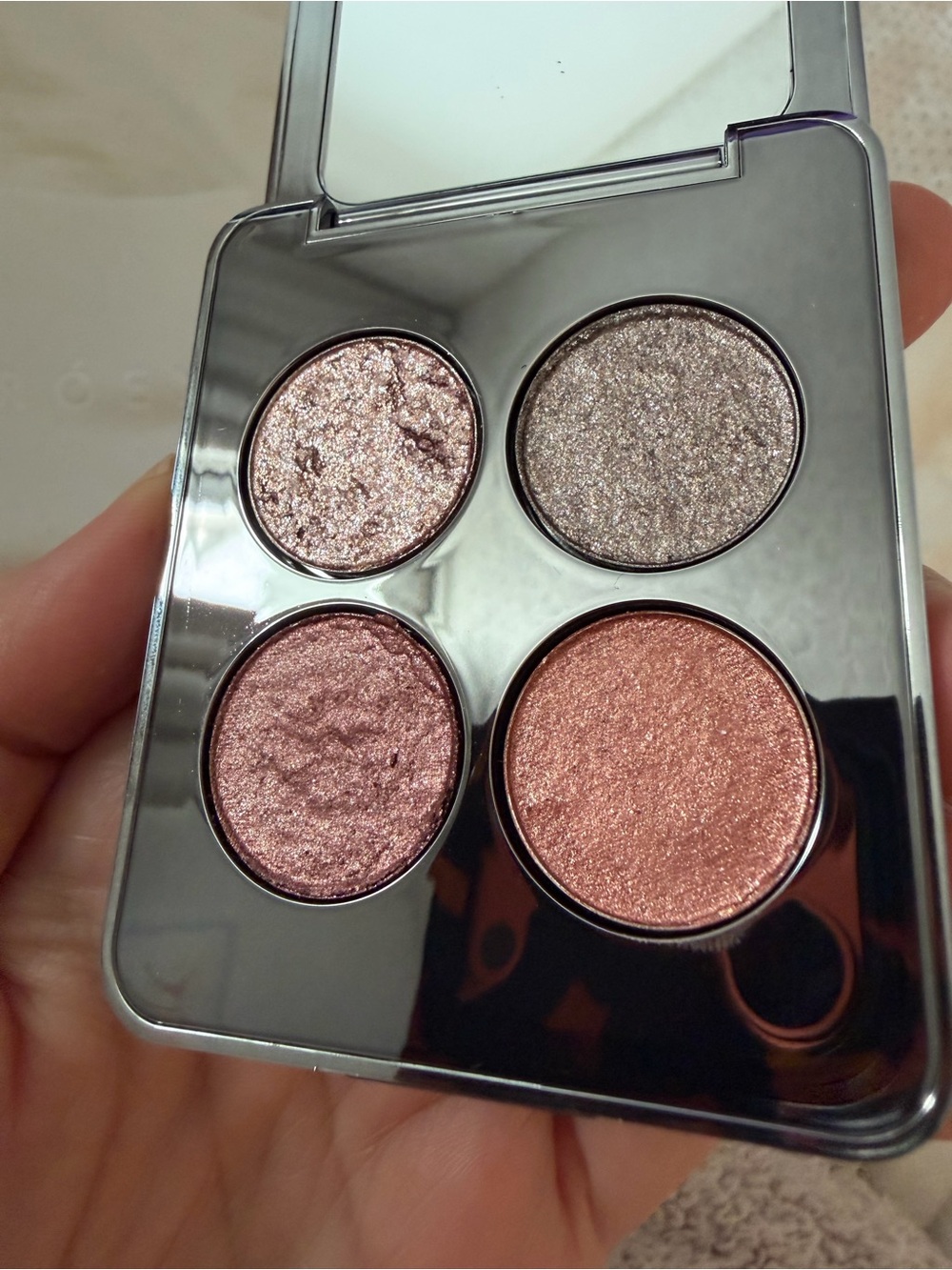 RÓEN 11:11 Eyeshadow Palette - NWOB - Picture 3 of 7